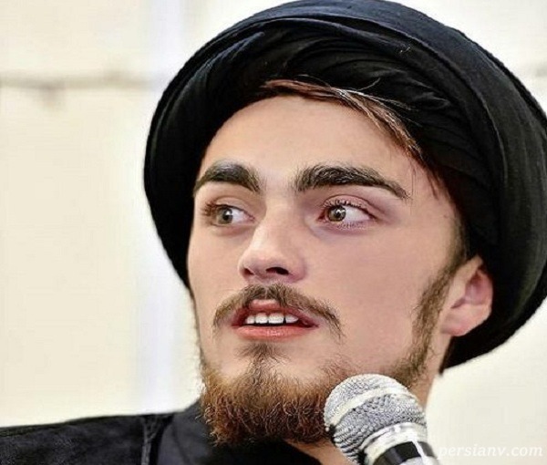 عیادت سید احمد خمینى نوه امام از علی پروین