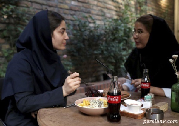 گزارشی ویژه از محصولات آمریکایی در ایران با چاشنی حجاب زنانه در قاب تصویر
