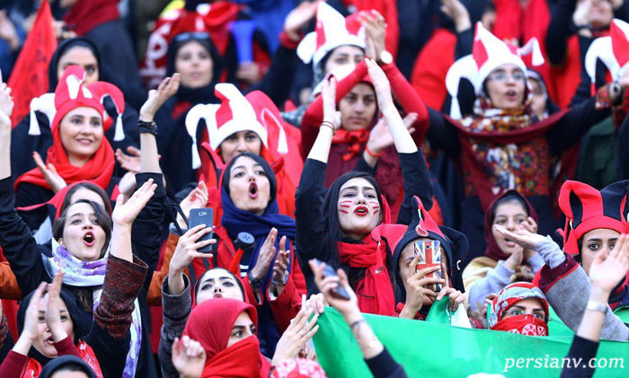 سحر دختر آبی پوش و سانسور گرامیداشت یاد او توسط هواداران داماش در صداوسیما!!
