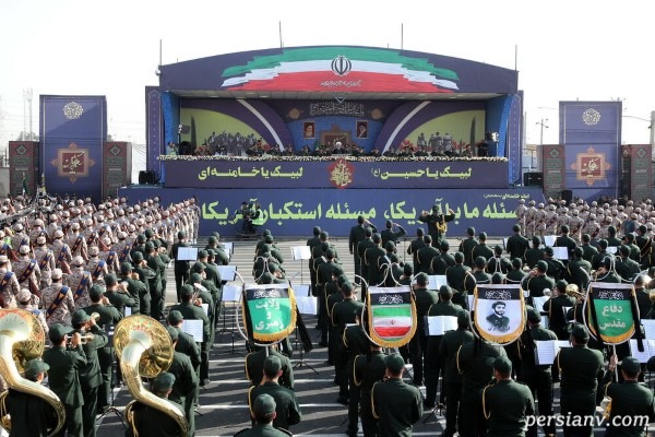 رژه نیروهای مسلح با حضور حسن روحانی رئیس جمهور!