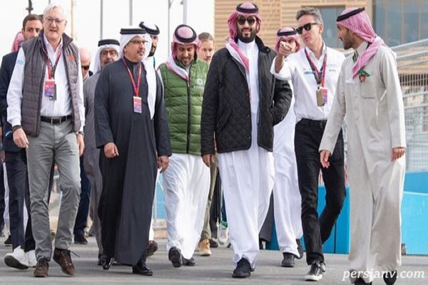 مسابقات اتومبیل‌ رانی در عربستان با حضور ولیعهد و رانندگی اولین زن سعودی!!