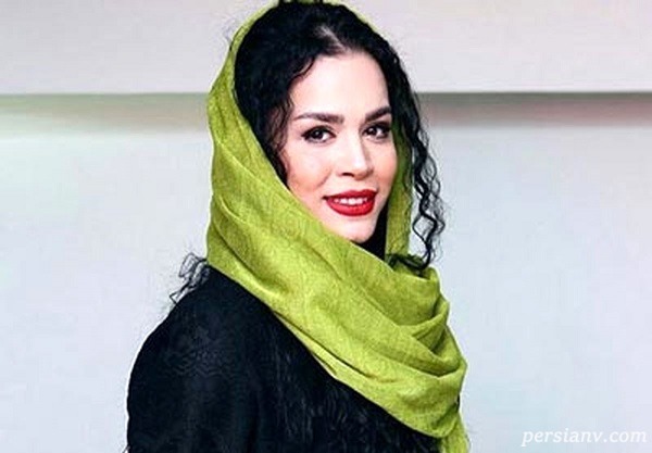 سلفی ملیکا شریفی نیا و پسر عمه اش با گوشی لاکچری خانم بازیگر
