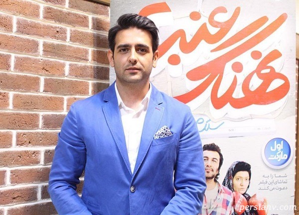 آهنگ امیرحسین آرمان برای مادرش در برنامه زنده
