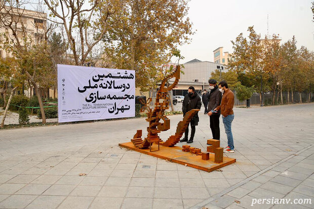 عجیب ترین مجسمه طبیعی این روزهای تالار وحدت