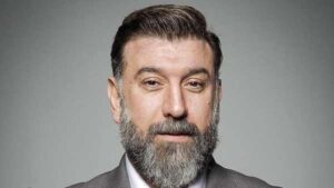 شباهت جالب یک عکس علی انصاریان با مادرش و تختی با مادرش