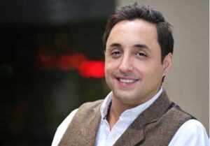 عکس امیرحسین رستمی و پسرش در برنامه تلویزیونی