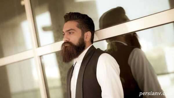عکس جدید علی زند وکیلی و مادر با دسته گلی زیبا