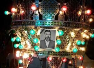 مراسم شب قدر بر سر مزار زنده یاد علی انصاریان با حضور خانواده