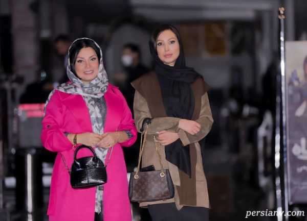 اکران گربه سیاه