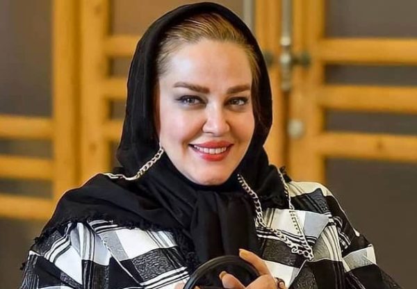 لباس مجلسی ست شده بهاره رهنما برای یک قرار دوستانه