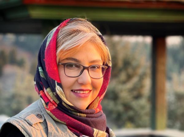 عکس دو نفره معصومه کریمی بازیگر و همسرش دکتر مزدافر مومنی