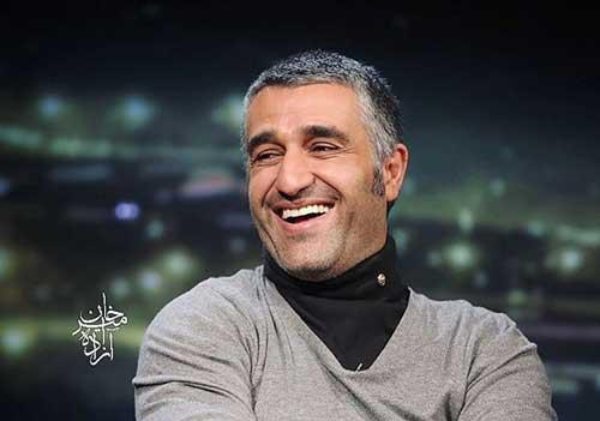 استایل جدید ستایش رجایی‌نیا و پژمان جمشیدی با موهای سفیدش در مشهد