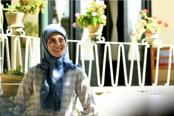 ست لباس و کفش مهسا طهماسبی و همسرش امیر سرچمی در بازار