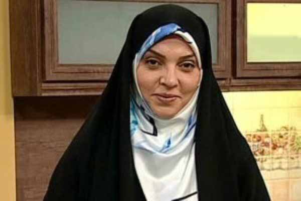 دلنوشته زیبای راحله امینیان مجری معروف تلویریون برای خودش