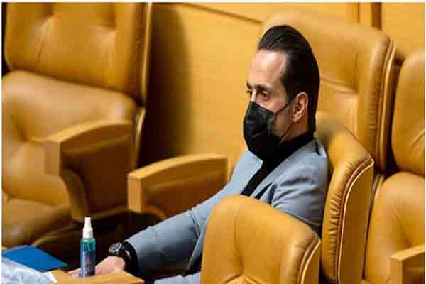 خانه میلیاردی و لاکچری علی کریمی در لواسان پلمپ شد