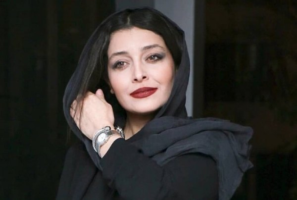 لباس عروسی و دسته گل زیبای ساره بیات به انتخاب همسرش