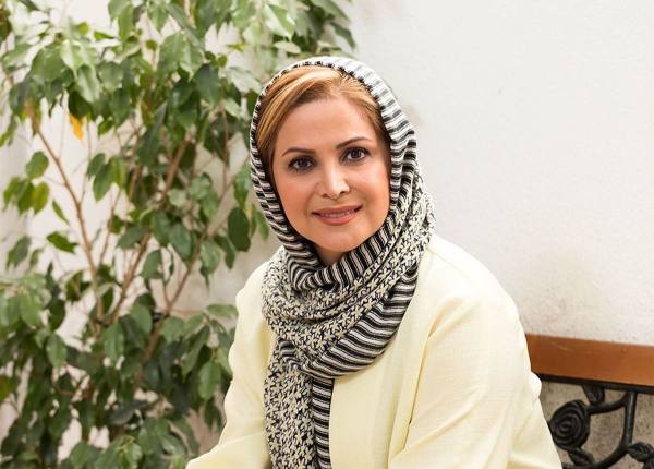 ژست جالب کمند امیر سلیمانی برای یک عکس پاییزی خاص