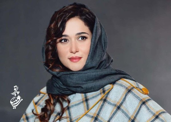 نامه عاشقانه بهرام رادان و گریه های پریناز ایزدیار که پر بازدید شد