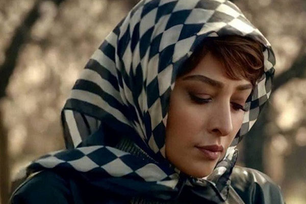 تیپ جذاب چادری آناهیتا درگاهی در یک مراسم مذهبی