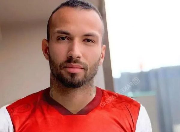 حجاب جالب همسر مهاجم برزیلی پرسپولیس در تهران