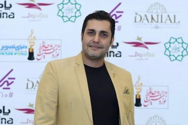 استایل دامادی امیرمحمد زند برای یک مهمانی رسمی دوستانه