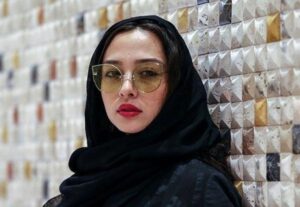 چهره خیلی جوان آناهیتا درگاهی در کنار همسر سابقش