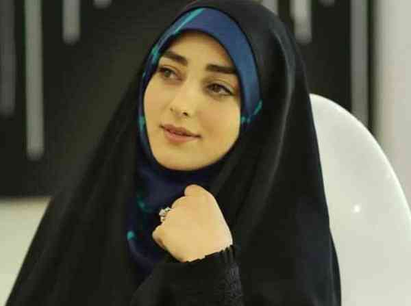 تصاویر جذاب پسران این مجری و بلاگر معروف در روبروی گنبد طلا مشهد