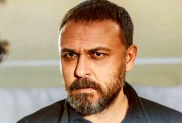 تنبور نوازی دلچسب رضا پروانه در برنامه مهمونی که دل همه رو برد