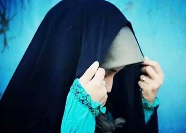 زنان بی‌حجاب در خیابان اندرزگوی تهران اینگونه تذکر جدی گرفتند