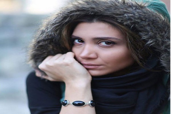 جشن دو نفره سی و ششمین سال تولد نیکی مظفری با حضور پدر بازیگرش