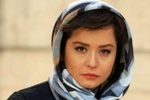 ویدیو شاد از پیانو زدن حرفه ایی مهرآوه شریفی نیا بازیگر سریال دل