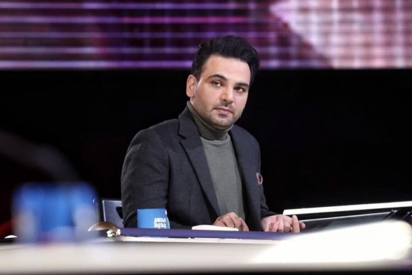 دلبری مصطفی راغب در برنامه تلویزیون برای موهای سفید احسان علیخانی