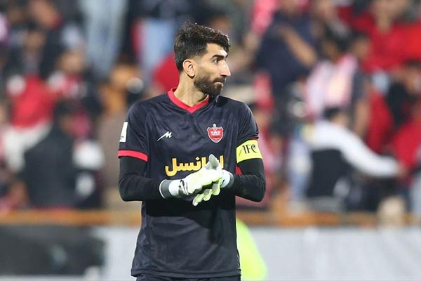 جشن تولد اکرم بیرانوند با دیزاین تم دیسکو ؛ مشکی طوسی در کنار خانواده اش