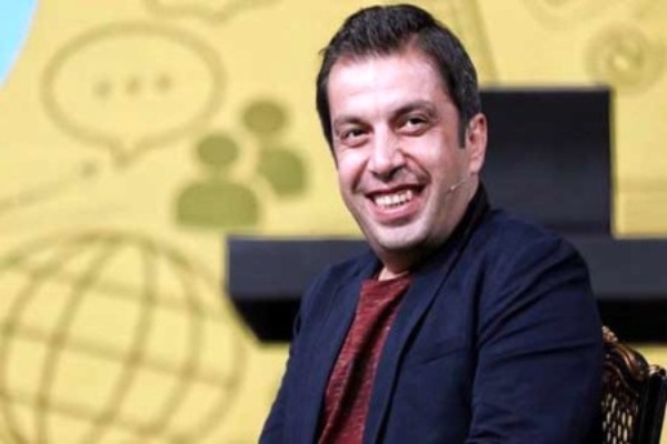 طبیعت گردی عباس جمشیدی بازیگر زخم کاری و همسرش دریک روز تعطیل