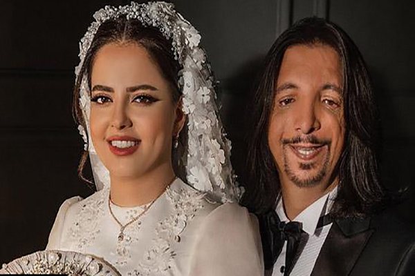 عاشقانه های باورنکردنی مهسا ایرانی برای همسرش فرهاد / او قند روز های تلخِ من است