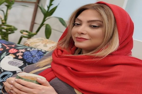 کیک تولد خیلی خاص مریم سلطانی بازیگر سابق سینما و تلویزیون در 49 سالگی اش