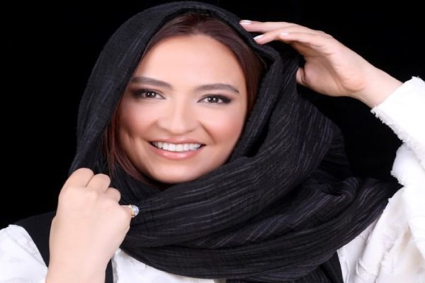 استایل سر تا پا مشکی گلاره عباسی بازیگر اکرم سریال شهرزاد در جشنواره فجر