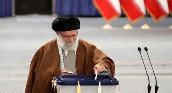 خانم خبرنگار لبنانی