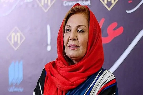 سفره هفت سین زیبا و پرگل و سبزه زهره حمیدی با حالت بیماری / انشاالله شفای کامل