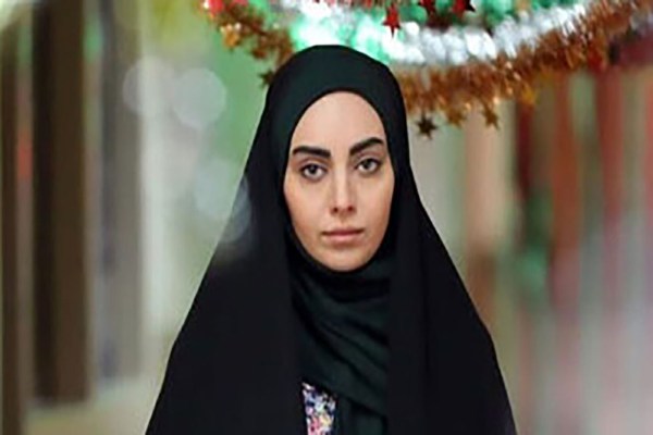 چهارشنبه سوری شاد و با حال بازیگر بچه مهندس 3 با تیپ جالب / کم خطر و ساده