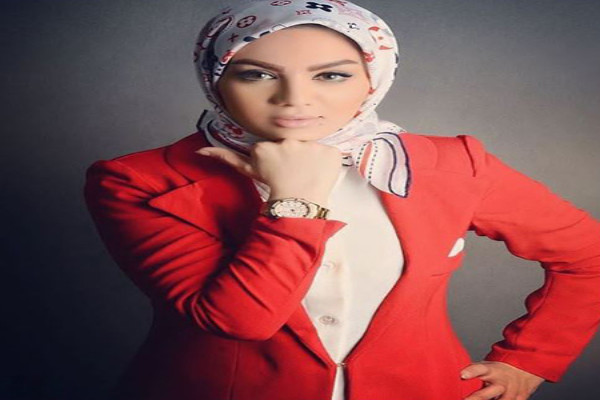 خلاقیت منحصر بفرد مبینا نصیری برای سومین سالگرد ازدواجش در باغی با صفا و دلچسب