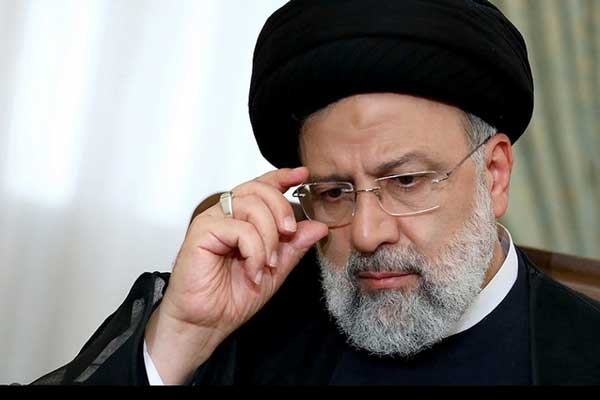 چهره دیده نشده از شهید ابراهیم رئیسی در دوران جوانی در مقام  ریاست سازمان بازرسی کل کشور