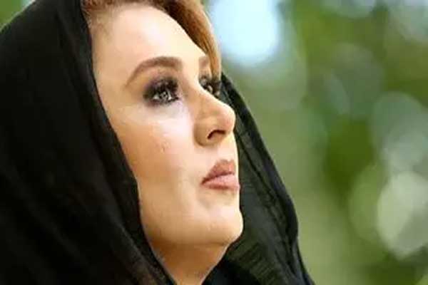 ویدیو تلخ نسرین مقانلو برای دومین سالگرد فوت مادرش / چه غریبانه تنها شد