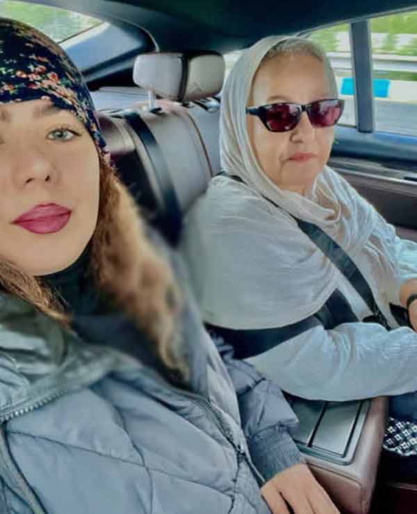 گردش مومو  سریال بچه مهندس 3 و مادرش