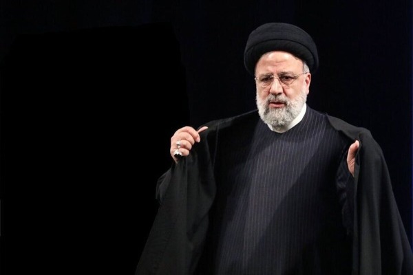 رونمایی از تابلوی خیابان شهید رئیسی / تغییر نام خیابان معروف به یاد شهید جمهور