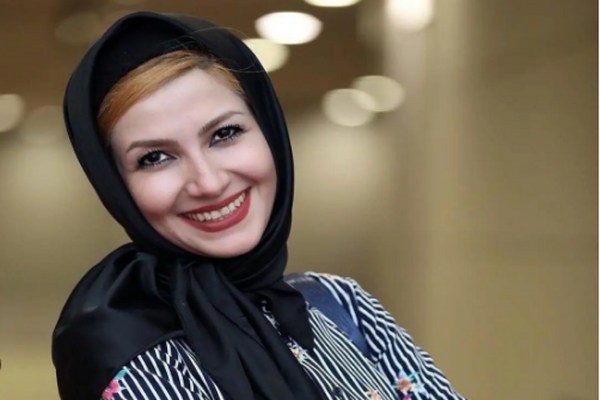 تراس با حال و زیبای خانه ملیکا زارعی خاله شادونه بچه ها / فضایی آرام و مدرن برای استراحت و لذت بردن از مناظر طبیعی