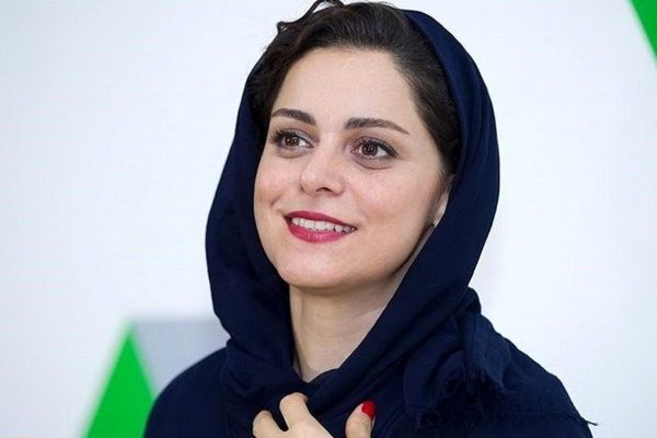 استایل متمایز غزل شاکری در مراسم رسمی / چگونه یک انتخاب مد میتواند تفاوت را رقم بزند؟