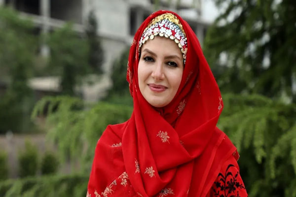 پشت صحنه اشکهای خاله شادونه / روایتی از یک اجرای ماندگار در برنامه عمارت