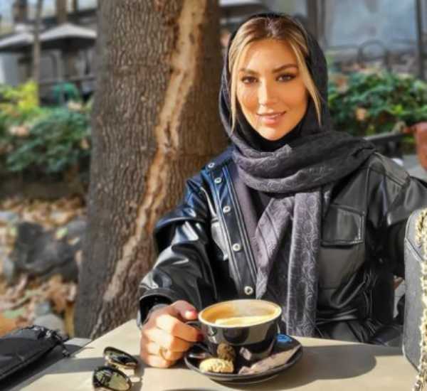 مینا مختاری