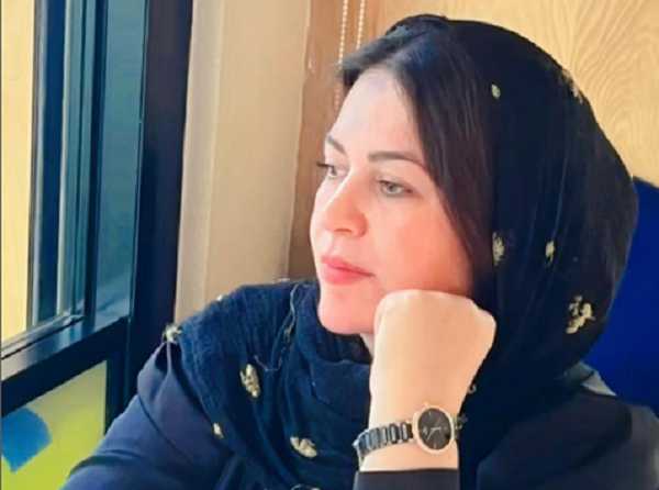 زیبایی و جذابیت خیره کننده گیتی قاسمی بازیگر “جوکر” در 48 سالگی / چهره اش مثل قالی کرمون میمونه